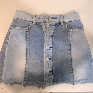Pacsun multicolored jean shorts. Size small